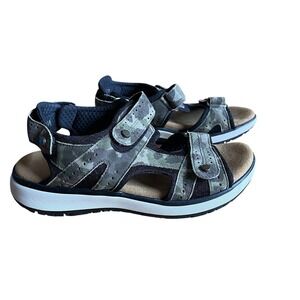 SAS Embark Woman's‎ Camo Sport Comfort Hiking Walking Sandals Size 9 Casual